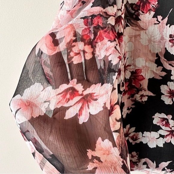 VINCE Camuto-Dark Floral Sheer Puff Sleeve Spring/Summer Blouse (Size:Large) - Picture 7 of 10